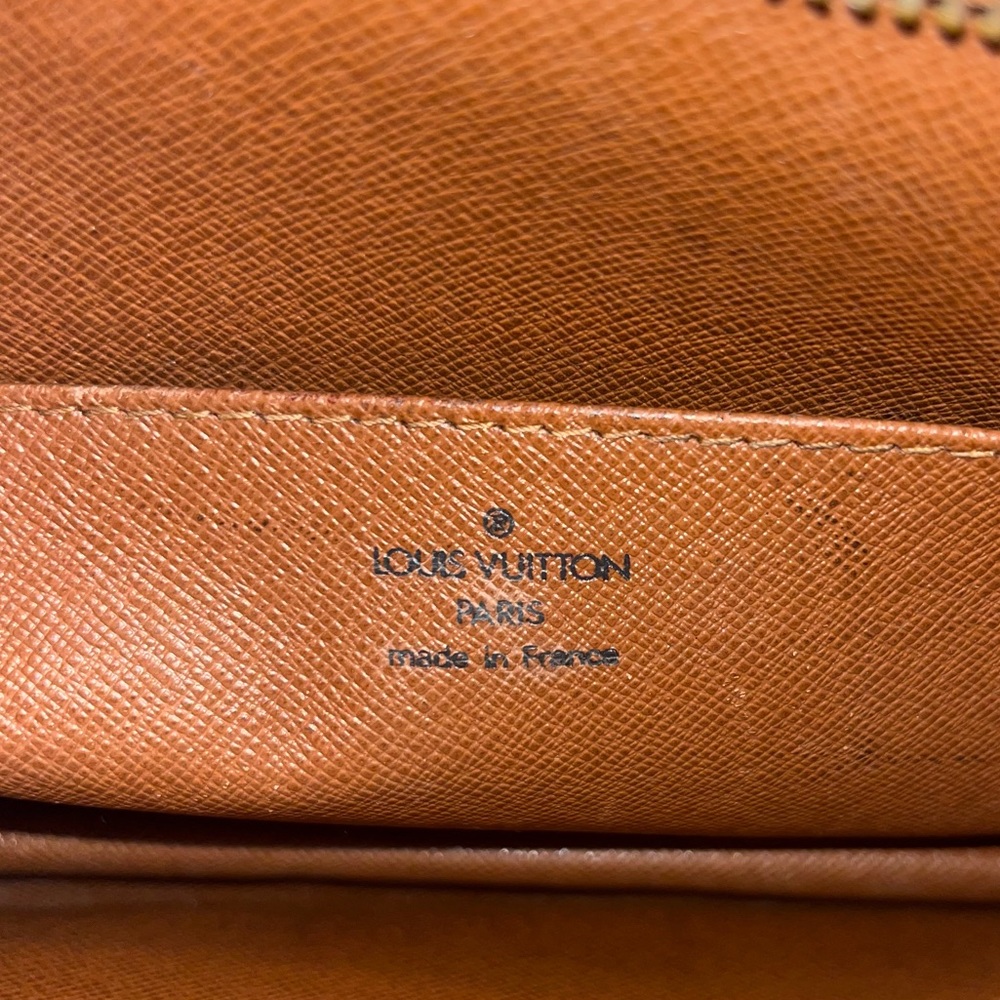 ❌SOLD❌ Louis Vuitton Cognac Brown Epi Leather Pochette Envelope Clutch EUC - Picture 12 of 17